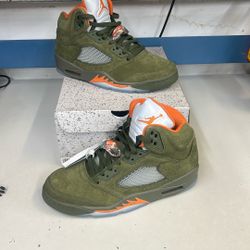 Jordan 5 Retro Olive Size 9.5