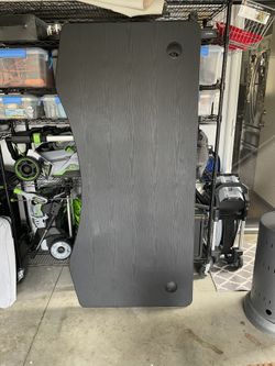 Desk Top - Black Wood grain