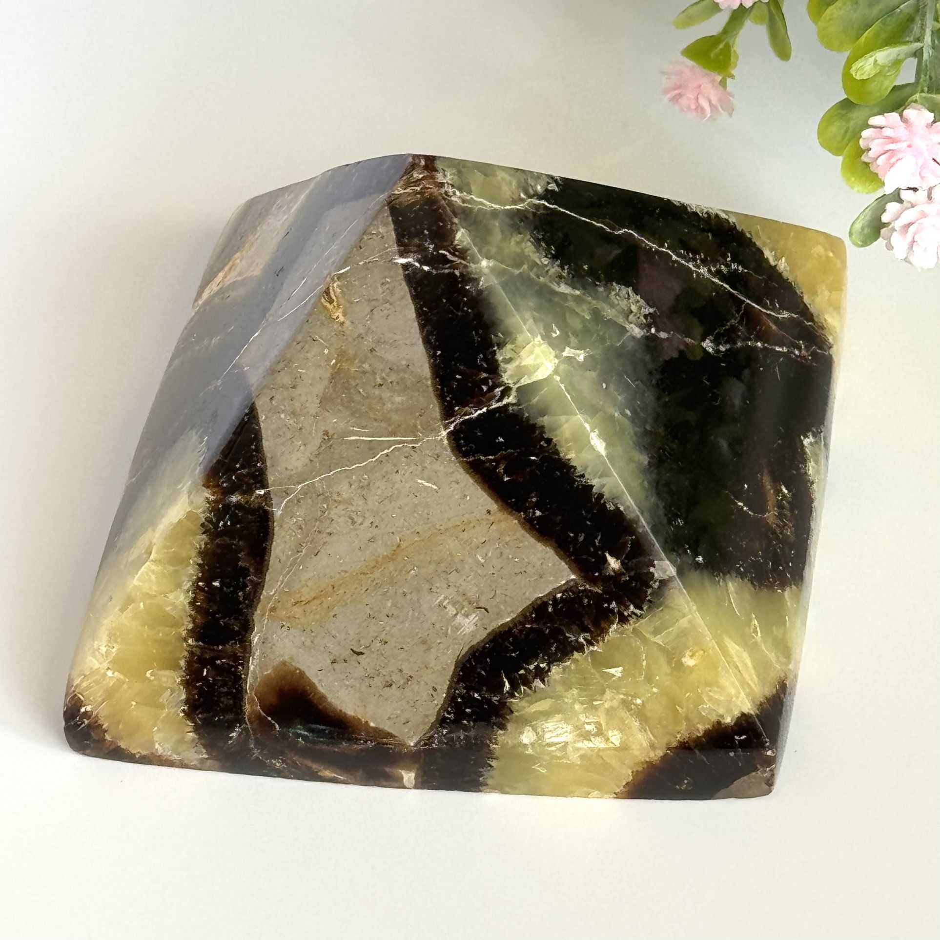 Septarian Pyramid