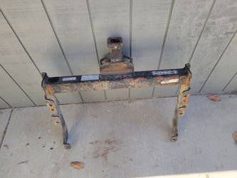 Truck hitch