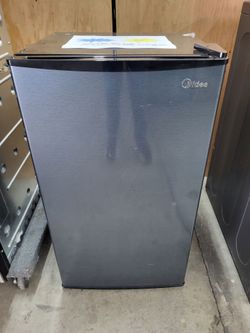 🌸Spring Sale! 2024 Midea Mini Fridge-Warranty Included