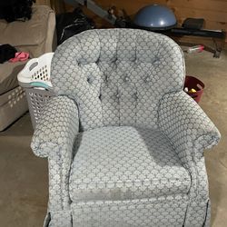 Free Chair 