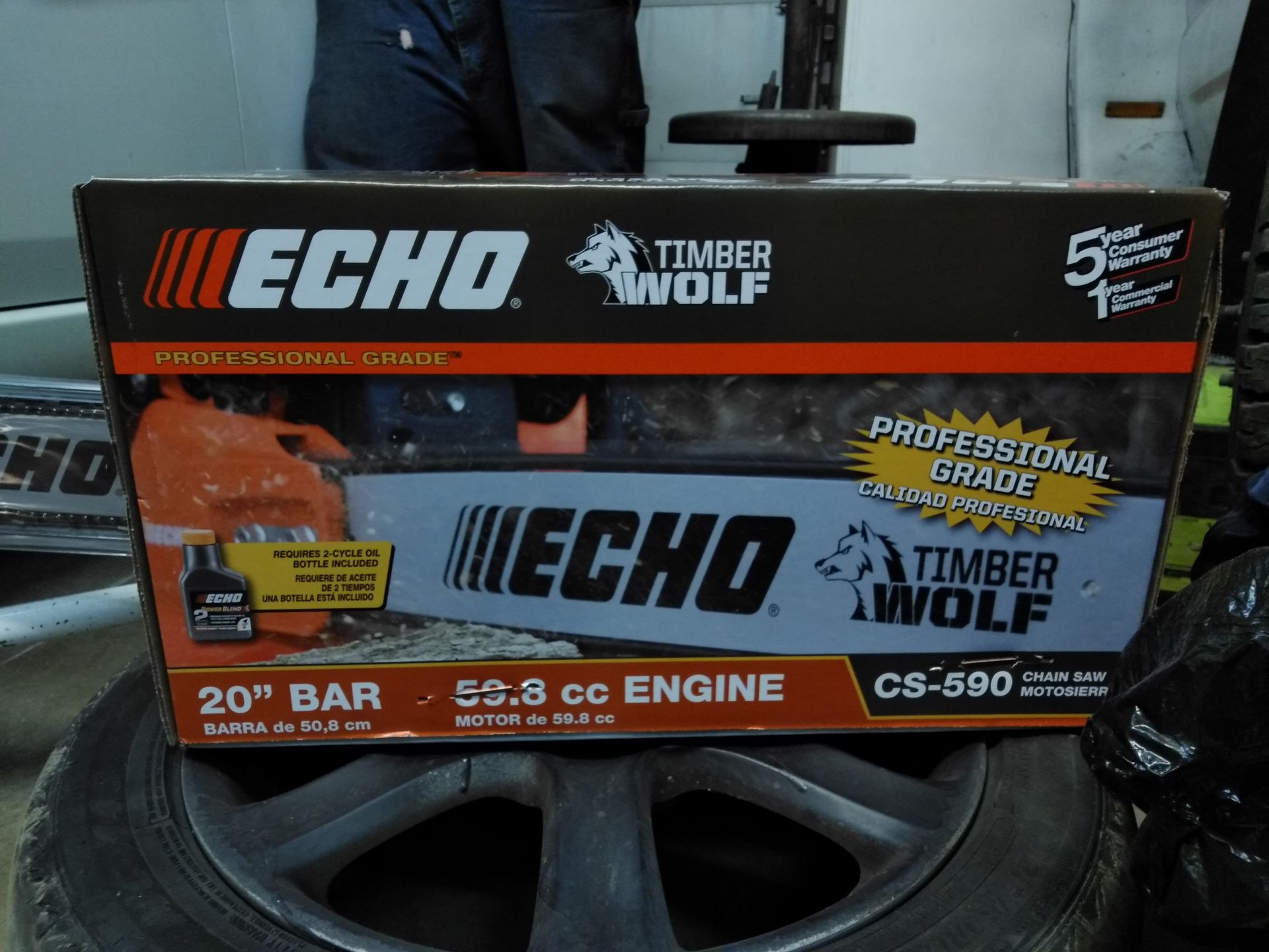 Echo 59 cc gas 2 stroke chainsaw