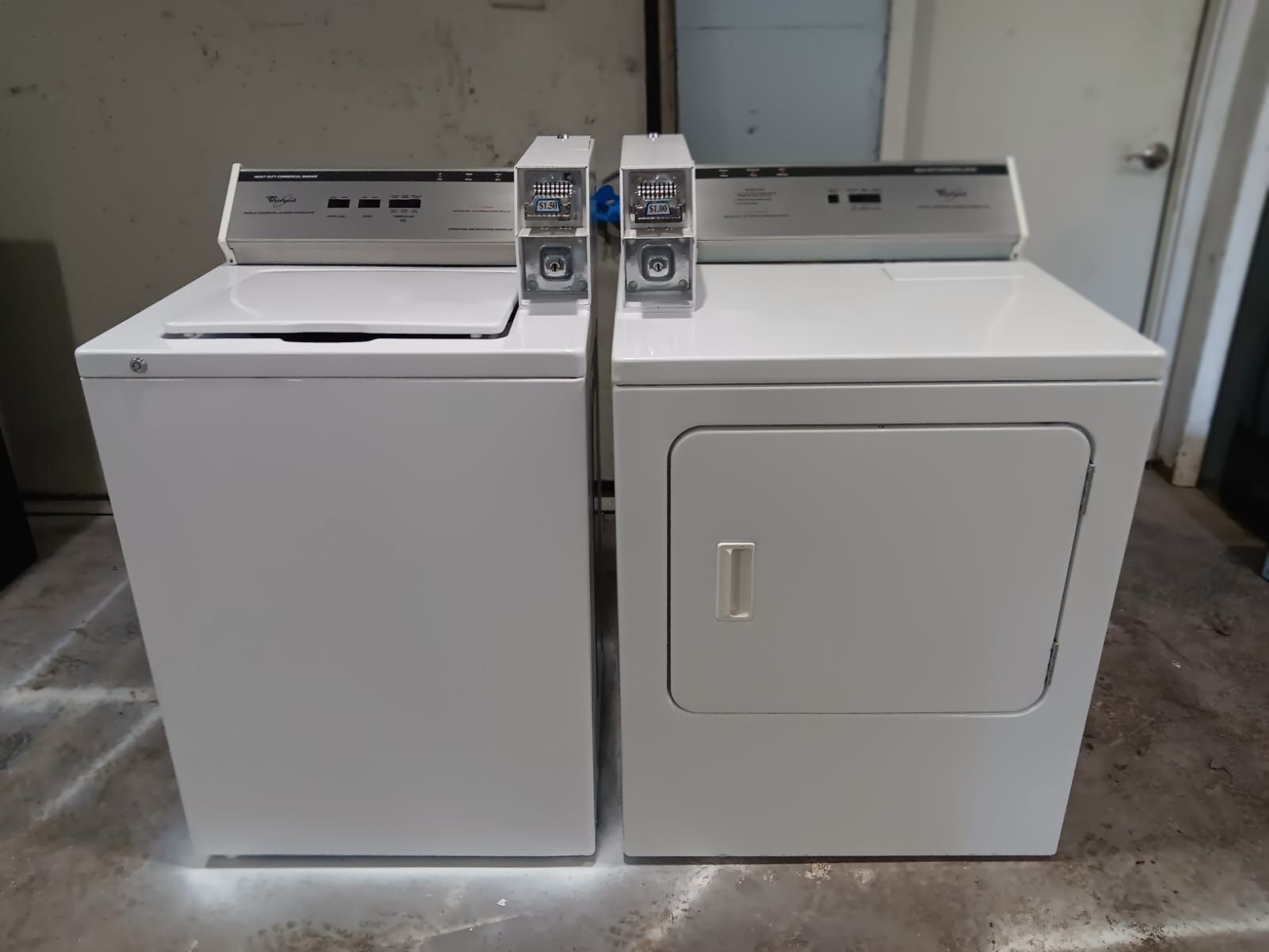 Whirlpool Coins set washer And Dryer's Electric