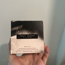 Fenty Beauty Setting Powder