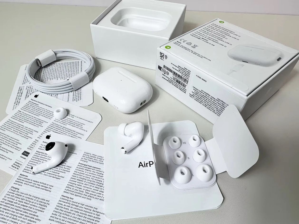 AirPod Pro2anc With Wireless Charging Case