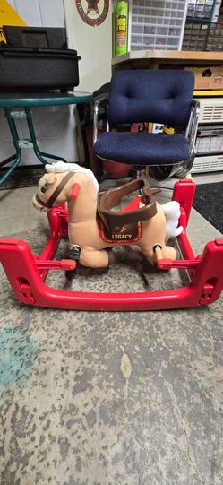Great condition  kids horse!