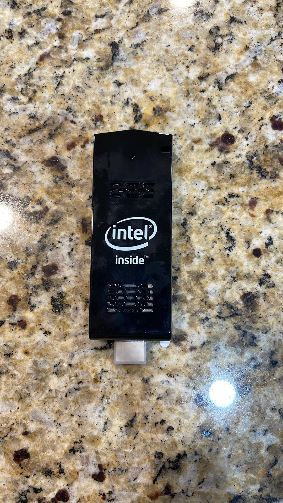 AKLWY Mini PC Stick Pocket PC with Intel Atom Z8350 & Windows 10 Pro 4GB RAM 64GB ROM Support Auto-On After Power Failure,Support 4K HD,Dual Band WiFi