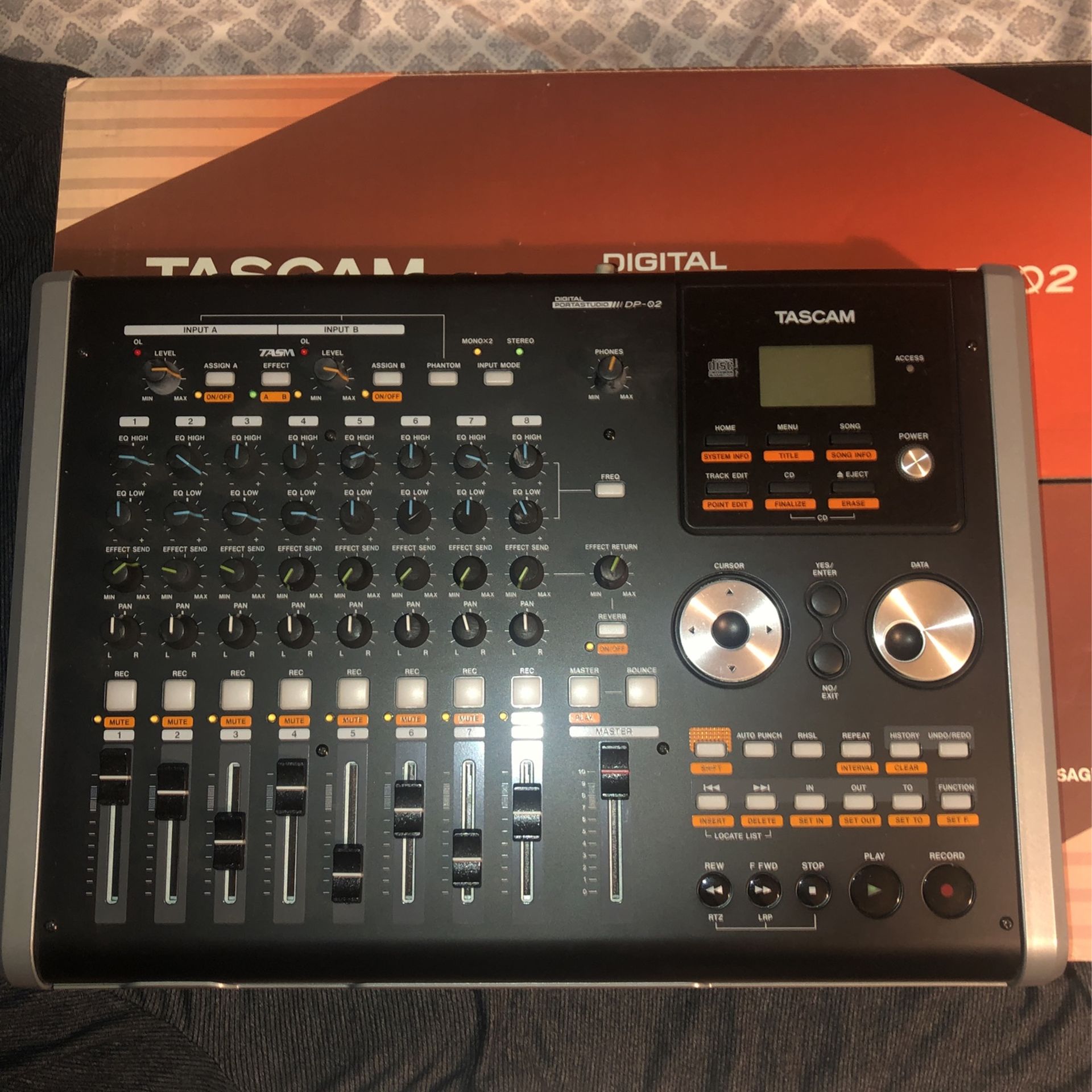 Tascam Digital Portastudio DP-02