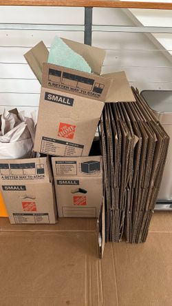 18 Home Depot Small Moving Boxes + Packing Paper – Great Condition