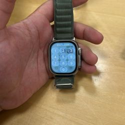 Apple Watch 1st Gen (practically New) 
