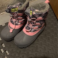 Winter Boots Size 6