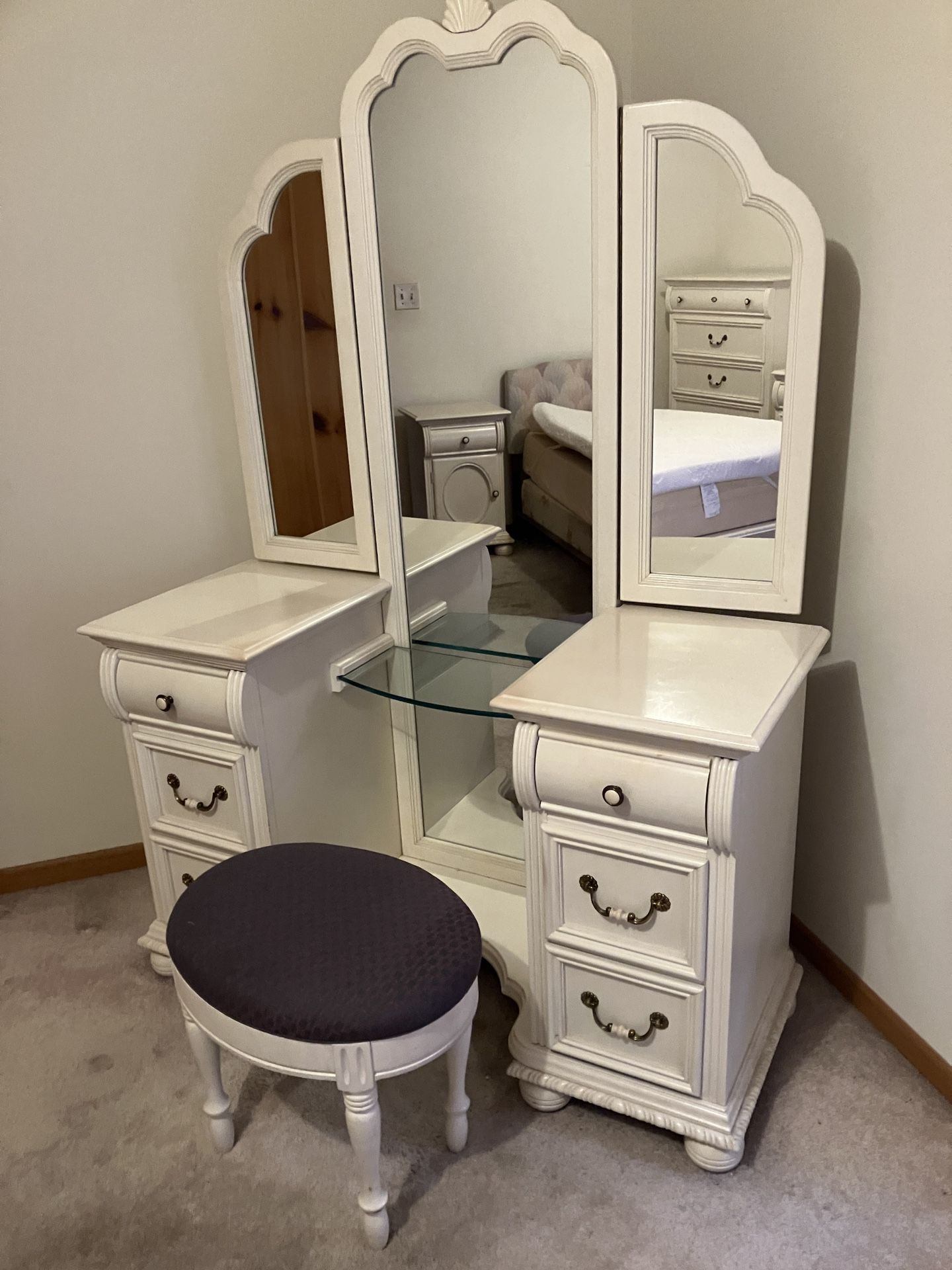 Vanity