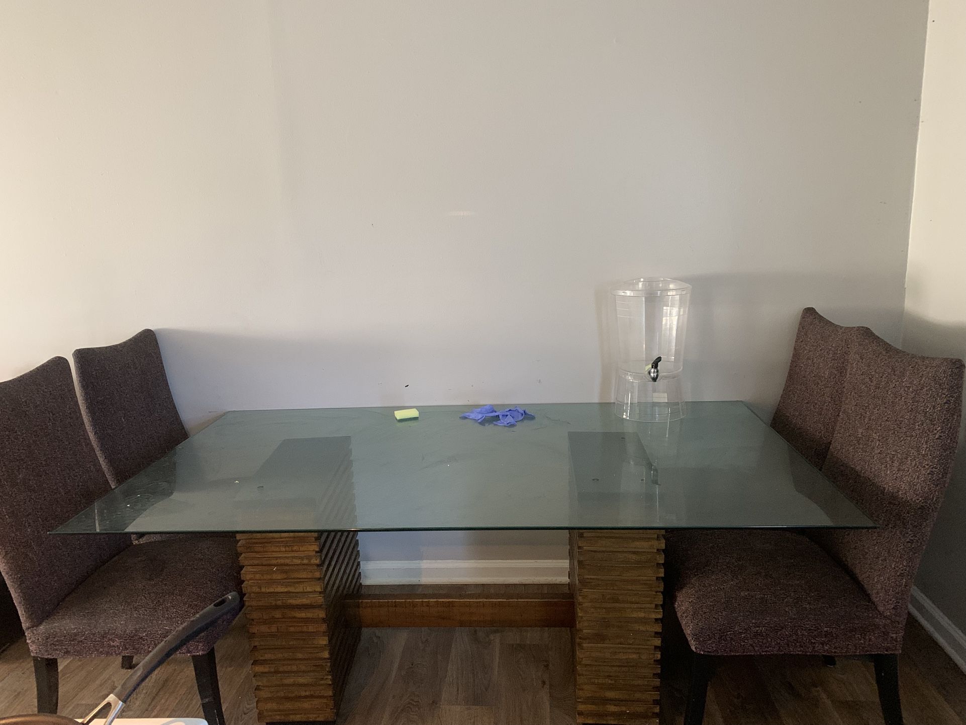 Kitchen table