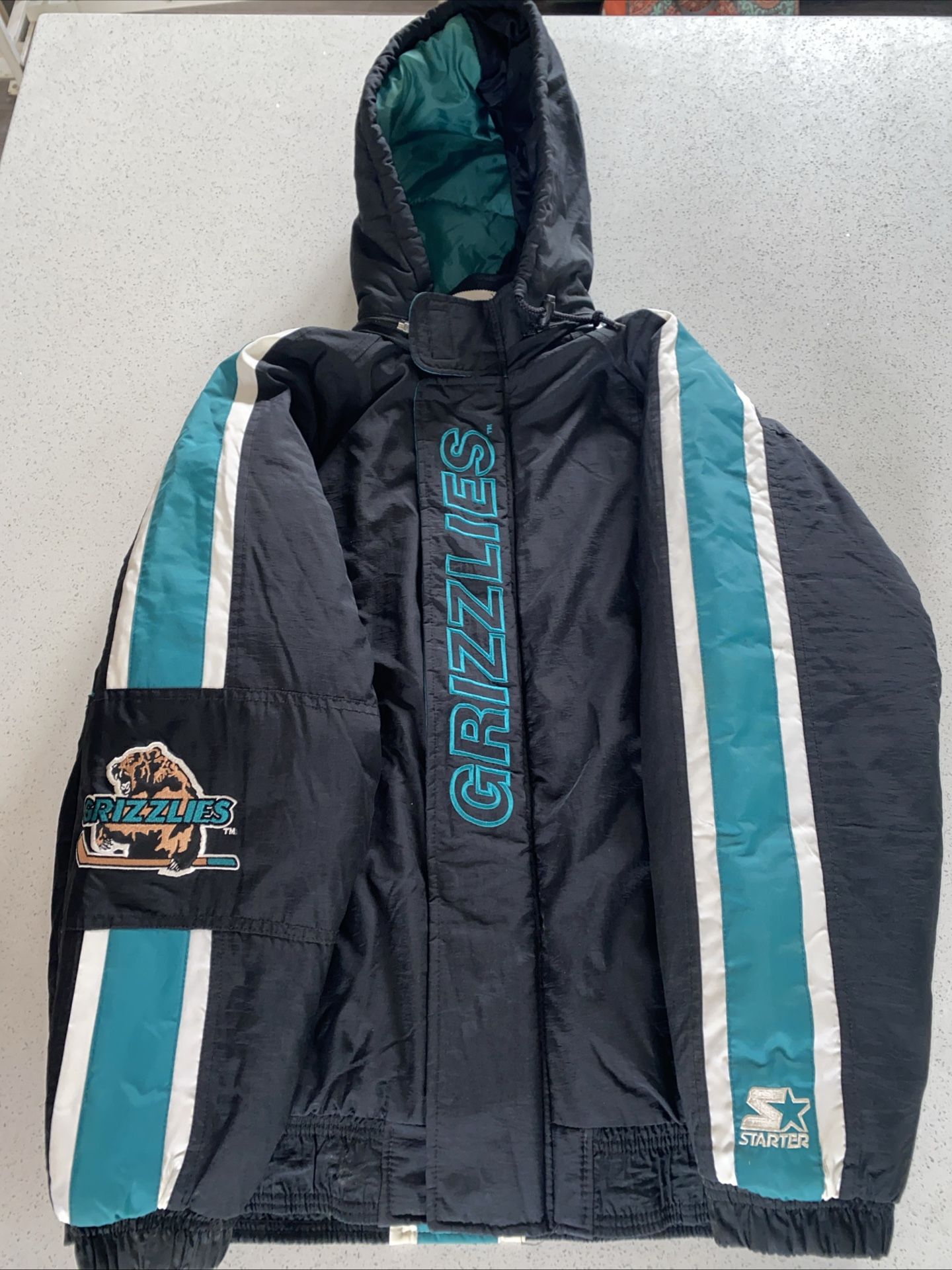 VTG 90s IHL DENVER UTAH GRIZZLIES STARTER PUFFER JACKET BLACK SIZE M