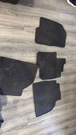 Set of 4 All-Weather Rubber Car Floor Mats Chevrolet Silverado 2500
