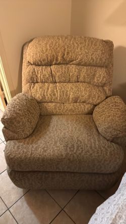 Lounge chair