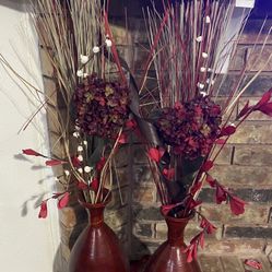 2 Red Flowers Base And Flowers 