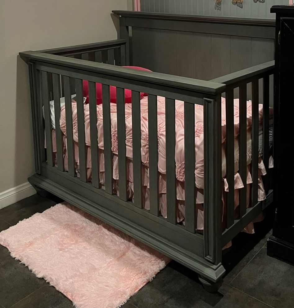 Crib With Mattress And Toddler Rail