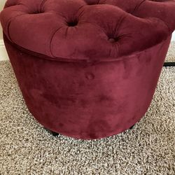 Safavieh Hudson Collection Amelia Tufted Storage Ottoman, Red Velvet