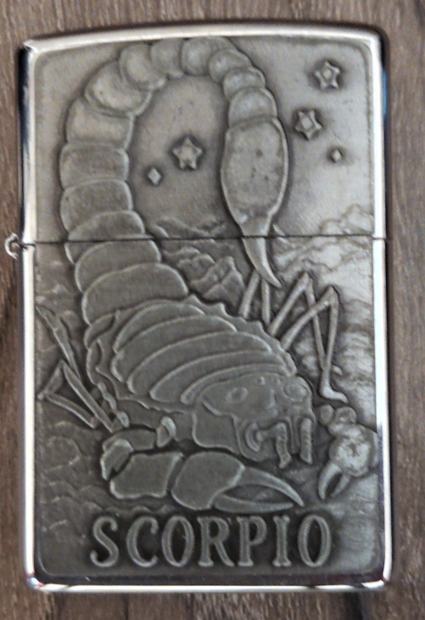 VINTAGE RARE ZIPPO LIGHTER 1997 BARRETT SMYTHE ZODIAC SERIES