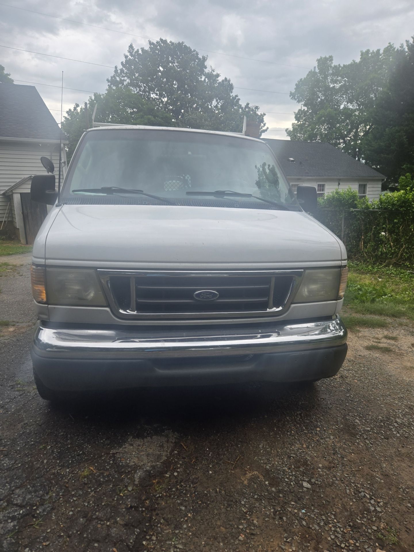 2003 Ford E-250
