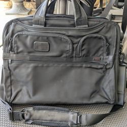 TUMI Alpha 3 Expandable Organizer Laptop Briefcase