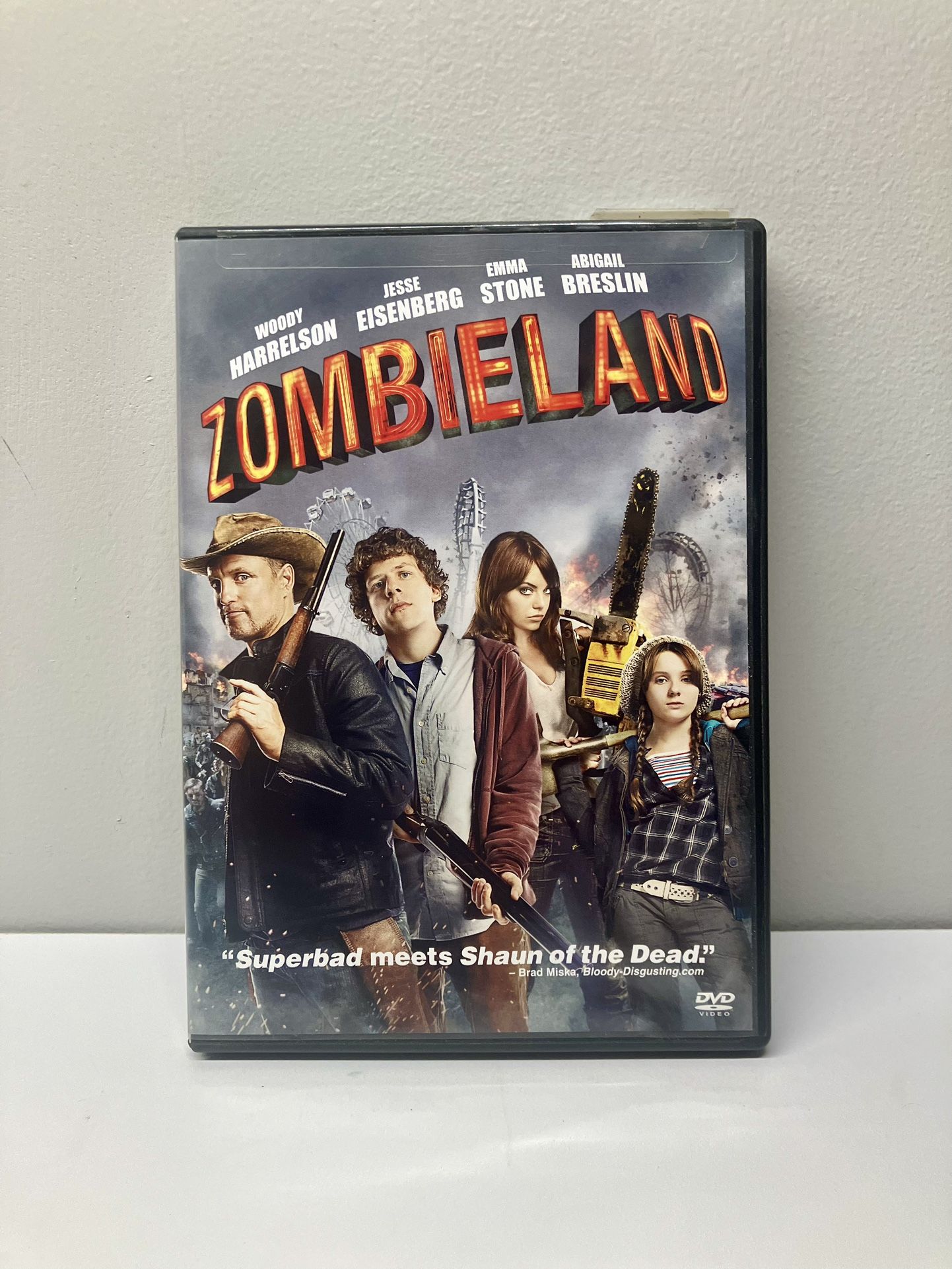 Zombieland Widescreen DVD With Special Features - Like New