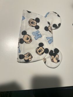 mickey hat 0-3 months