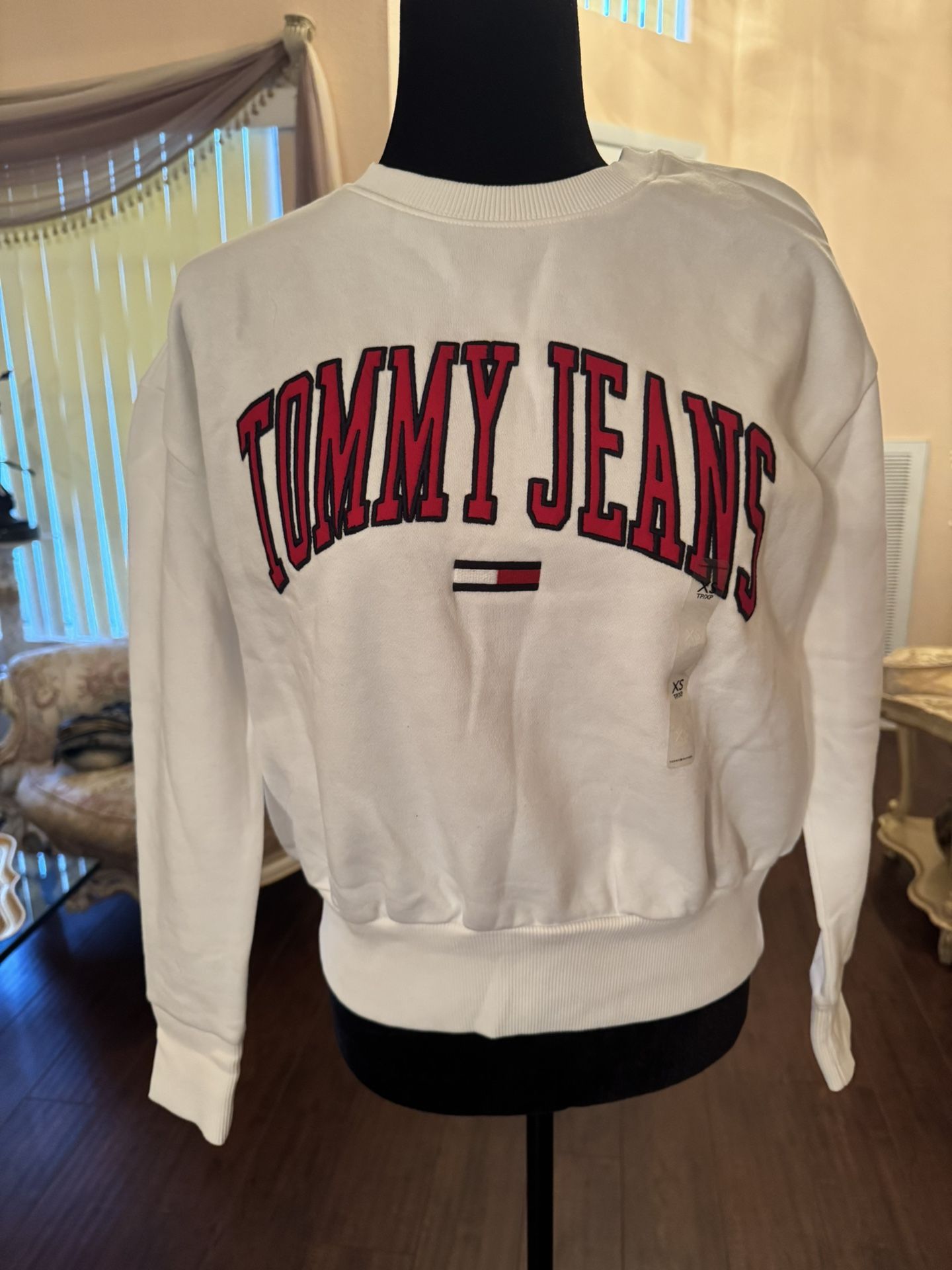 Tommy Hilfiger Logo White Sweatshirt New With Tags Size XS