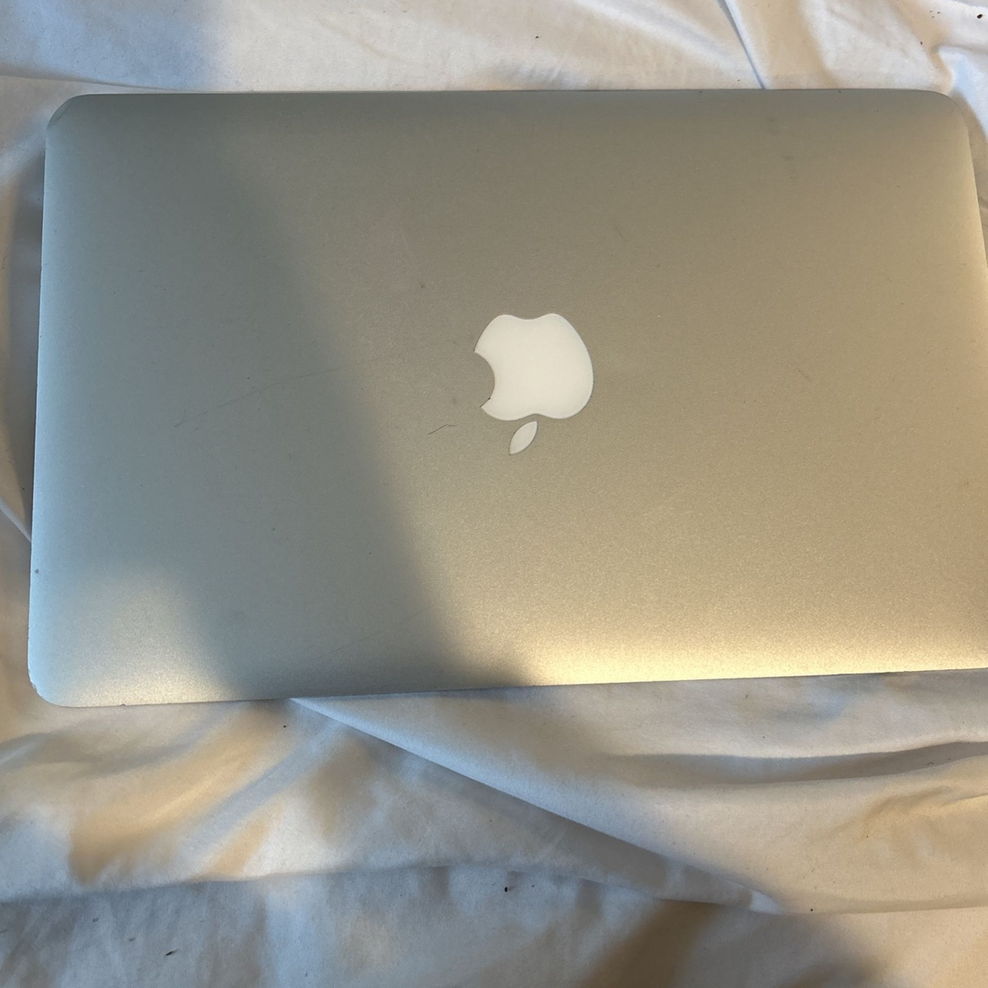 Apple MacBook 