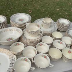 Limoges Set 94 Pieces Rosalie 1TS350-1 Warranted 22k Gold 