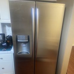 Samsung Refrigerator/freezer
