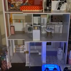 Rainbow High Doll House 