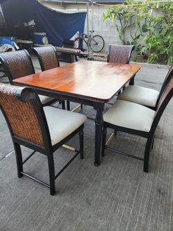 Dining Table And 6 chairs