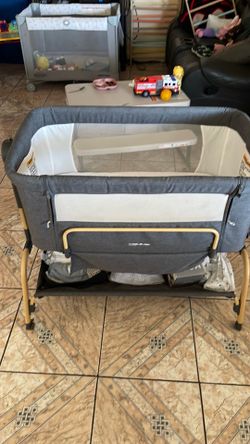 Baby bassinet for sale