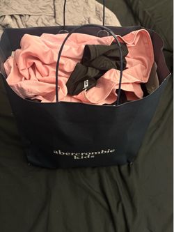 Free Bag of kids clothes