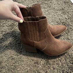 Women’s Booties