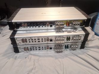 (2) MD 41    (1)MD42    US AMPS 4 CHANNEL  AMPLIFIERS
