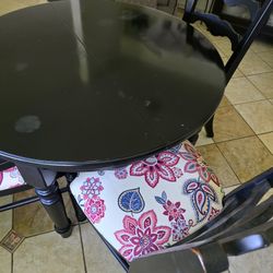Dining room Table With  6 Chairs
