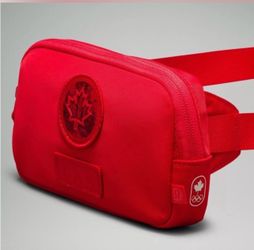 LULULEMON Team Canada Mini Belt Bag Olympics Collection