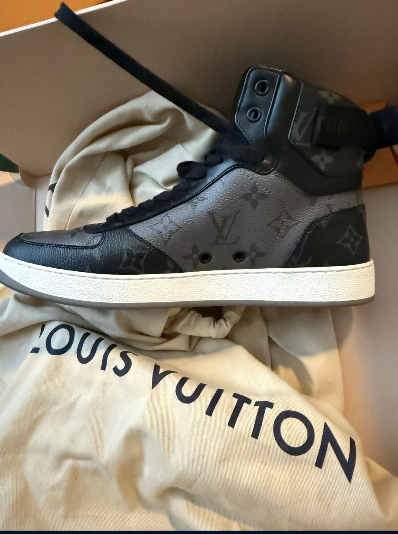 Louis Vuitton Men’s Shoe