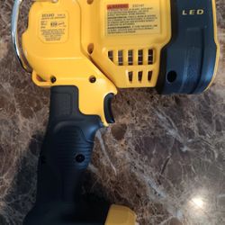 20V MAX Cordless LED Jobsite Spotlight