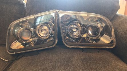 2006 Mustang GT halo head lights.