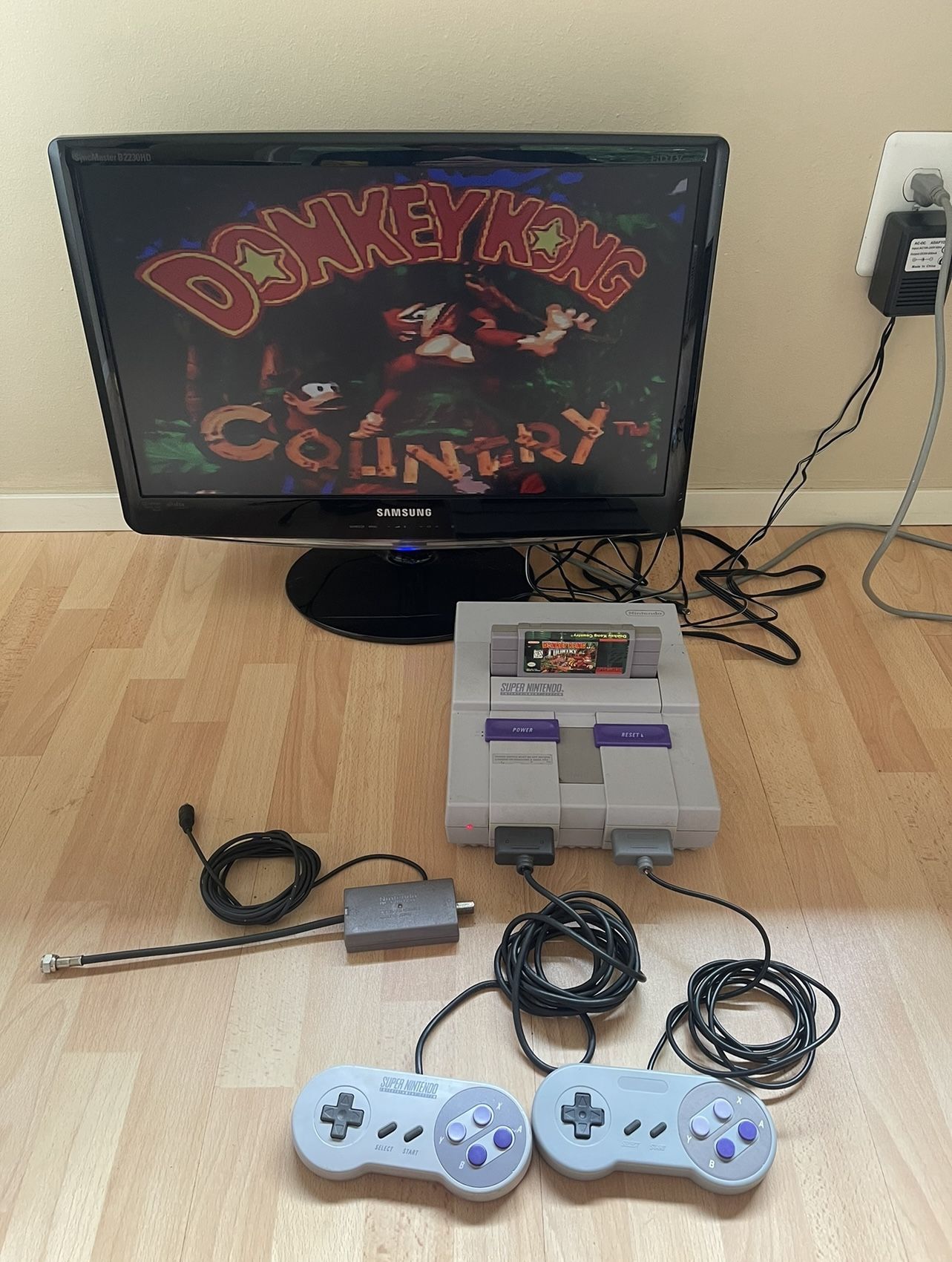 Super Nintendo SNES Console Bundle