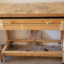 Wooden Work Bench With Drawer