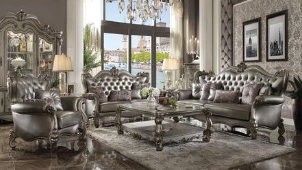 Beautiful set of 2 new sofas