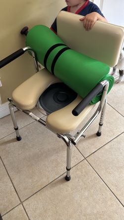 Portable bathroom
