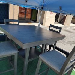 Brand New 5 Pcs Dinning Set
Counter Hight
Grey Solid Wood
$399 + Tax
FREE LOCAL DELIVERY & SET UP
ORDER HERE PAY UPON DELIVERY
LITTLE SHOWROOM
NOT