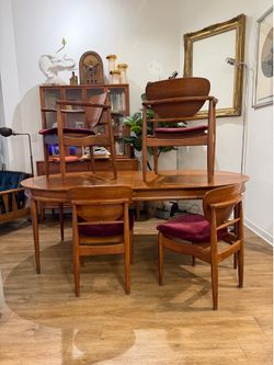 John Stuart dining table 4 chairs